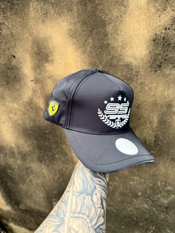IMG_3337 Gorra Ferrari Scuderia: Legado 95 Aniversario
